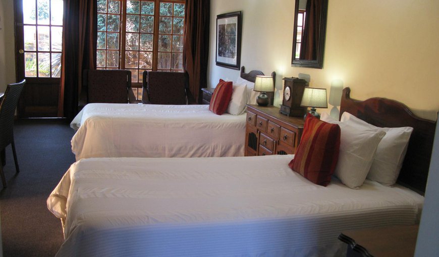 Standard Twin Room: Bed