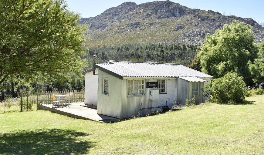 2 Bedroom Classic Cottage: Photo of the whole room