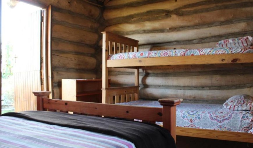 Family Chalet with Shared Bathroom: Bed