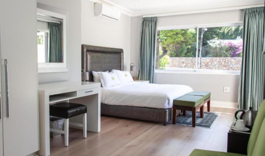 Luxury King Room/Camps Bay View: Photo of the whole room