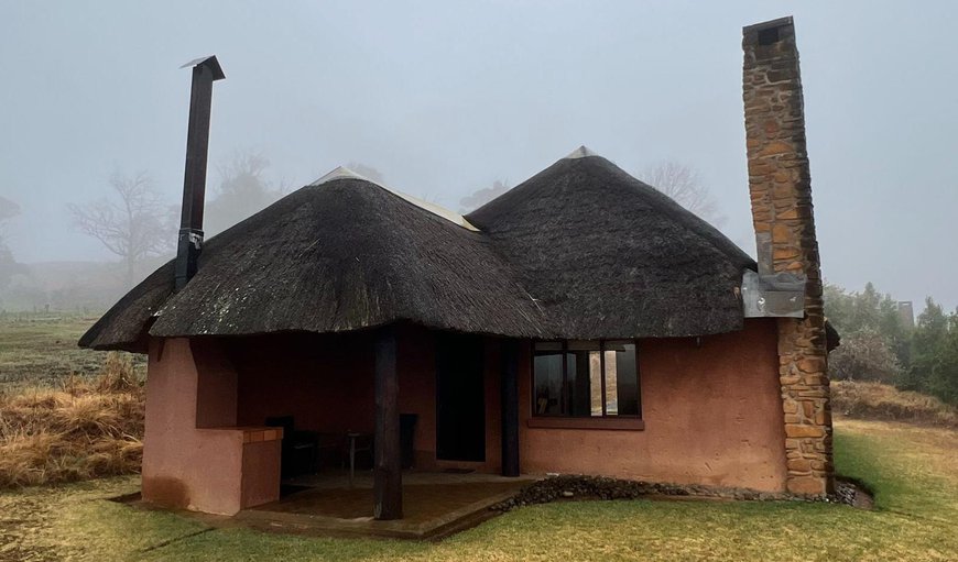 Teakwood Cottage: Facade or entrance