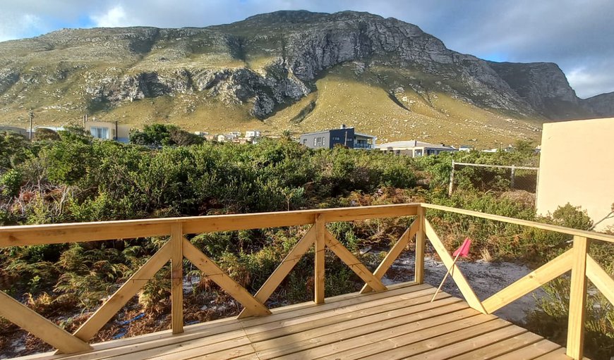 Welcome to Mountain Lake Guesthouse in Betty's Bay, Western Cape, South Africa