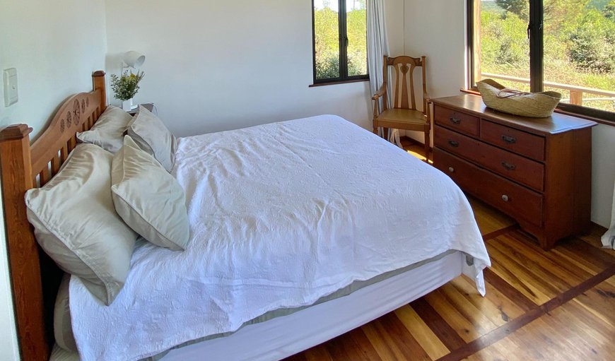 Fynbos Garden Cottage: Photo of the whole room