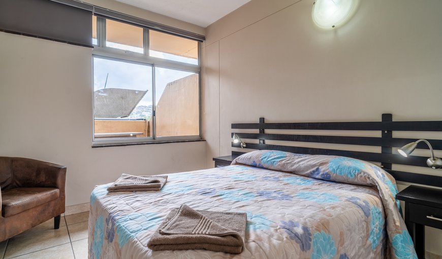 3 Sleeper Flat (1 BR SHR only, balcony): Bedroom