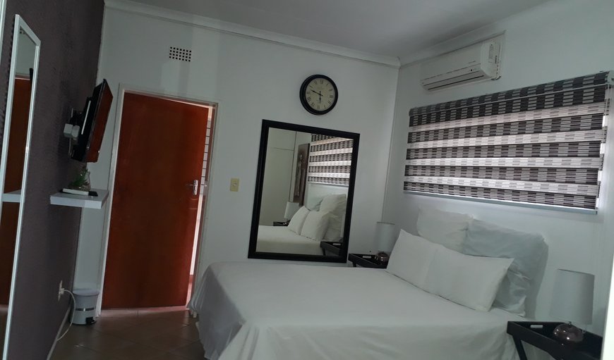 Standard Room: Standard Room - Bedroom with a double bed